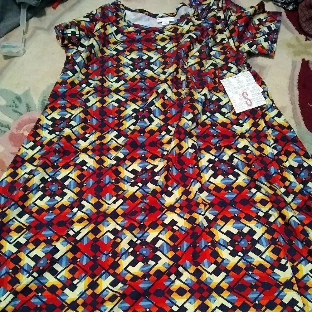 Bnwt lularoe small Carly